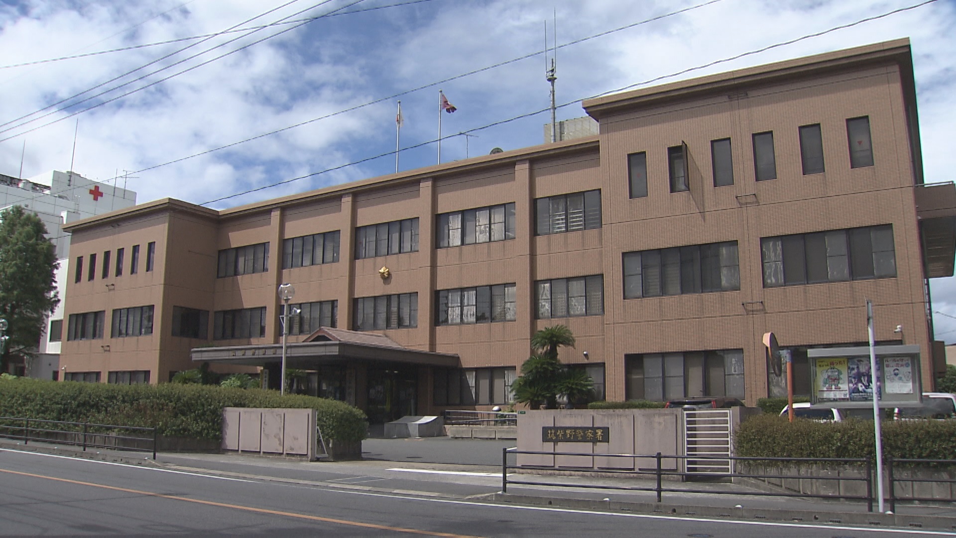 高校図書室で“不同意わいせつ”の翌日退職　元教員の５０歳男を逮捕　福岡・筑紫野市