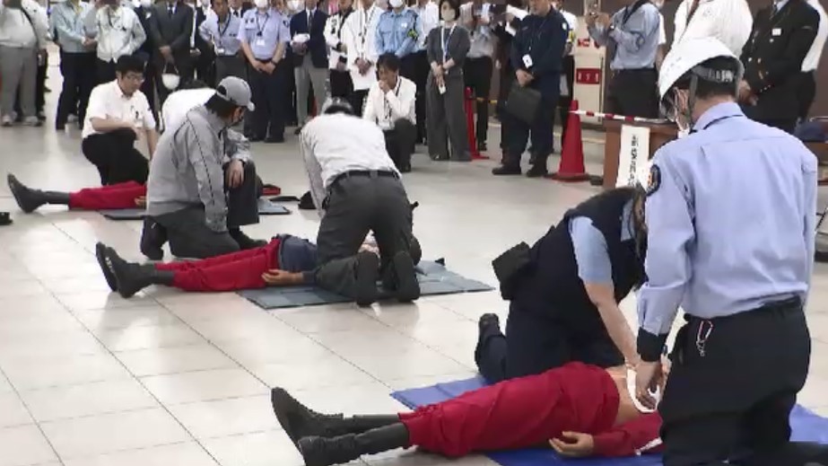 インバウンド対応で外国語の避難誘導も…博多駅で梅雨を前に防災訓練　周辺は過去2回浸水し死者出す　市街地では内水氾濫に注意　福岡