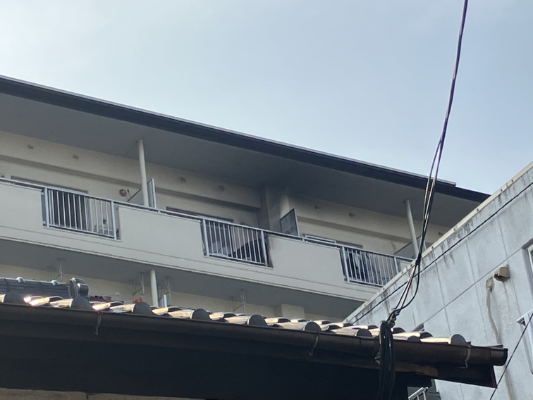 【速報】「建物の上のほうから煙が見える」複数の通報　福岡市東区で火事　地下鉄箱崎九大前駅近く