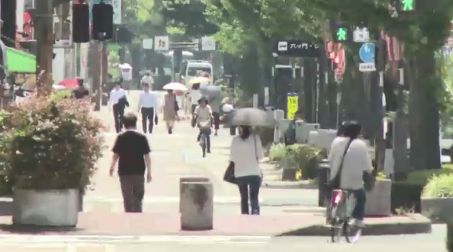 久留米市で37.5℃・大牟田市で36.6℃…福岡県内各地で猛暑日に　10日連続「熱中症警戒アラート」救急搬送も相次ぐ