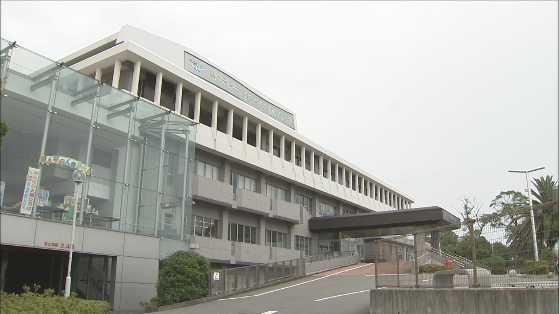 【参院選】母親になりすまして娘が投票か　受付係が年齢に違和感　公選法違反（詐欺投票）の疑いで警察に通報　「正しく記載されていれば有効票として扱う」　福岡県古賀市の投票所