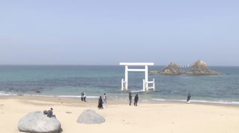 糸島観光で人気「サンセットロード」が一部通行止め　復旧のめど立たず　記録的大雨で土砂崩れ　路線バスも運休　福岡