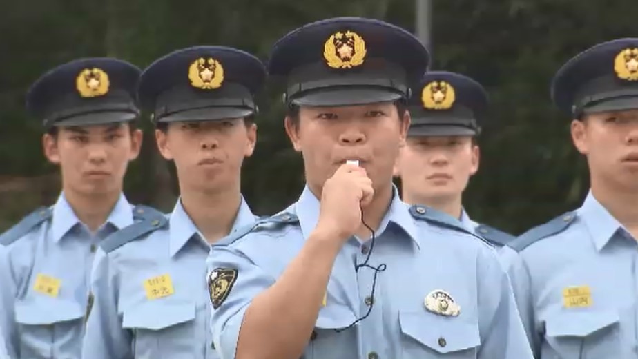 福岡県警察学校で『オープンキャンパス』　高校生・大学生らが参加　受験者数は10年前に比べ6割減　「熱い気持ちを持った人は門を叩いてほしい」
