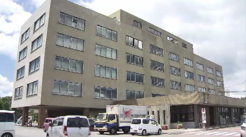 「いらついてたたいた」女性保育士を懲戒解雇　園児の頬や頭を手の甲などで　給食後に口の中に食べ物ないか問い詰める　福岡・田川市