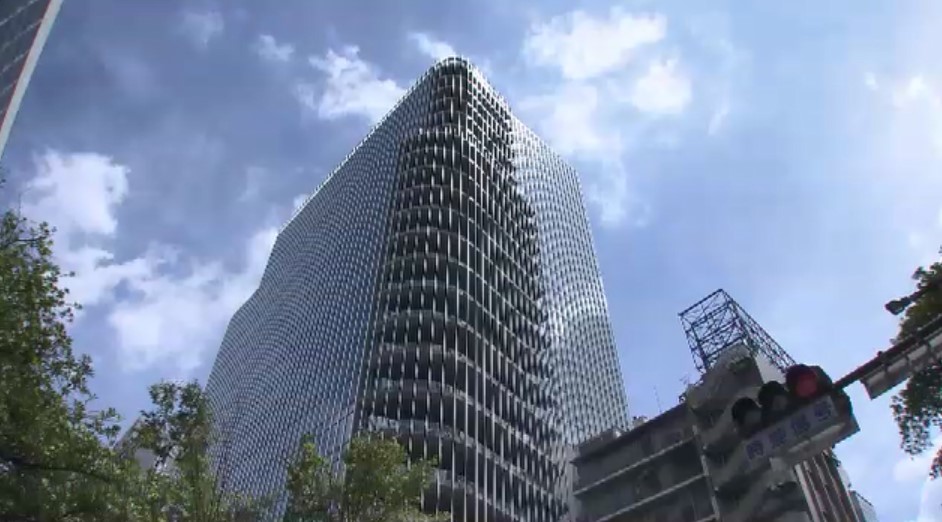 福岡市・天神エリア最高層113メートルのオフィスビル　「天神住友生命FJビジネスセンター」開業　サウナなどリフレッシュ施設や約1000坪の共用スペースも　多様な働き方に対応