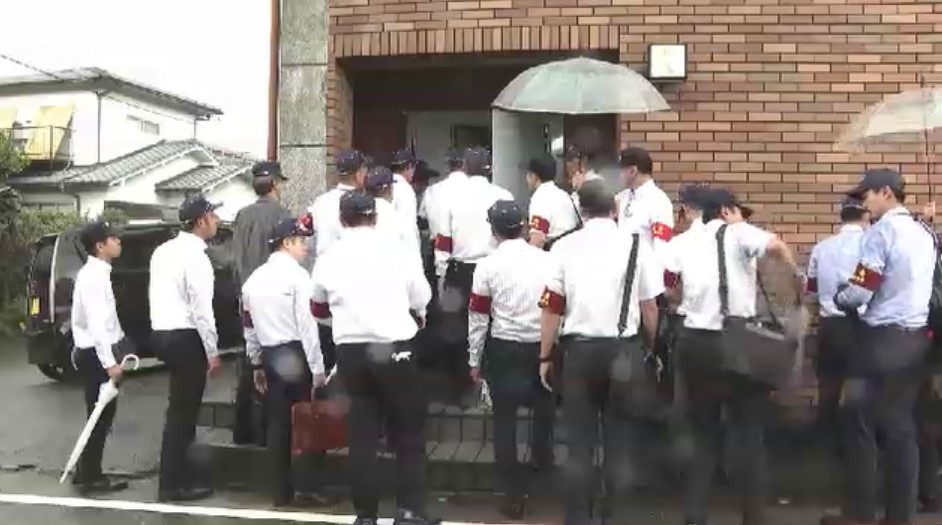 指定暴力団道仁会の本部事務所を家宅捜索　千枚通しで刺し現金など奪った“強盗傷害”　傘下組織幹部ら逮捕　組織的関与を捜査　福岡県警