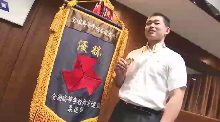 「苦しい時でも明るく活動」剣道と柔道で日本一　福大大濠高校の選手たちが優勝報告　高島市長「福岡市の大きな誇り」