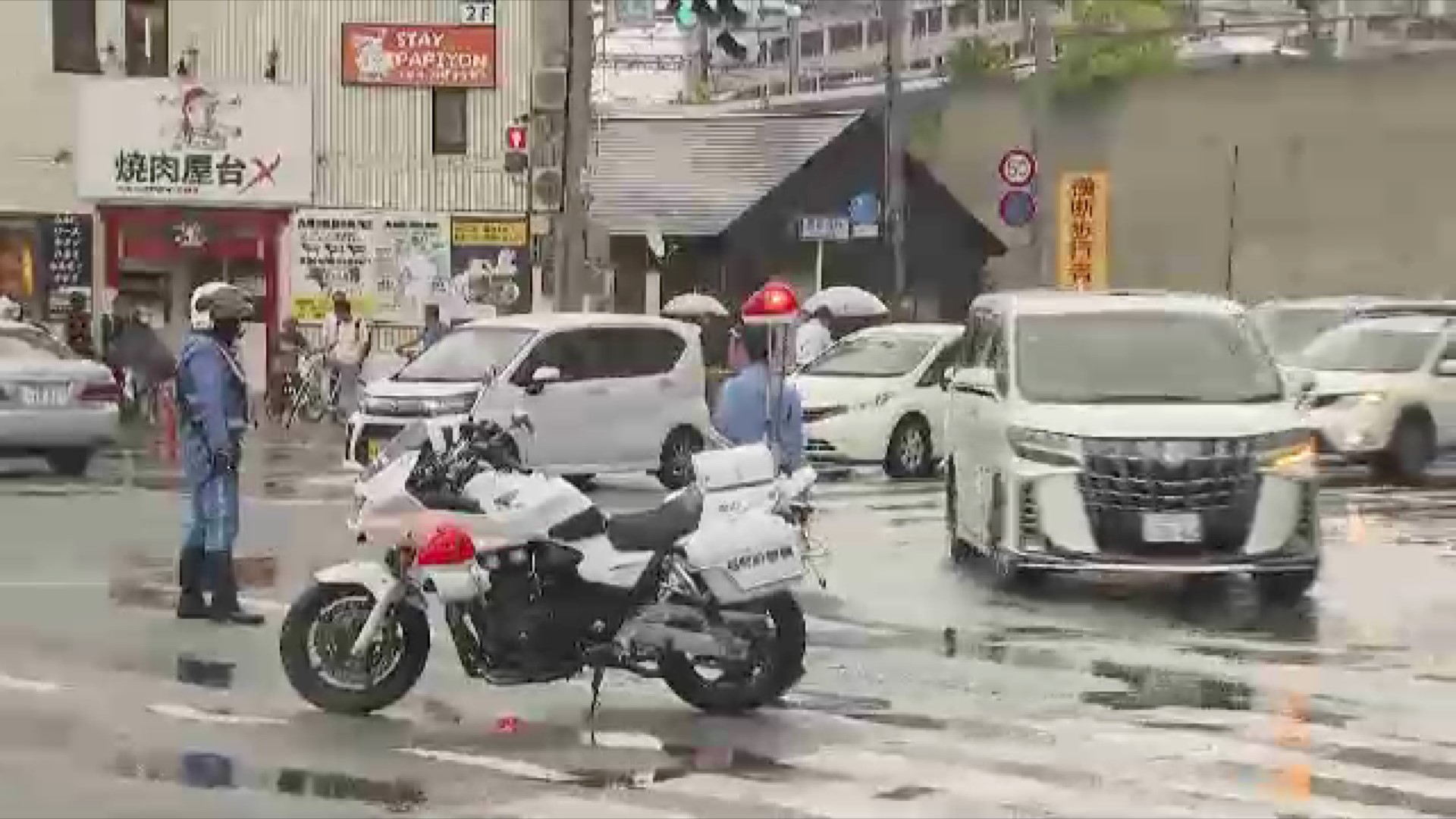 “死亡ひき逃げ”でトラック運転手の47歳男を逮捕　菓子配送中に人をはねたか　警察の調べに黙秘　福岡市