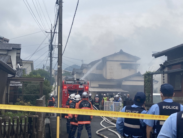 【速報】「家から煙が出ている」と通報　北九州市の住宅で火事　1人けがの情報　福岡