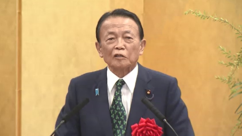 “キングメーカー”麻生氏は地元イベントに登場　高市新総裁の誕生に期待と厳しい声が交錯　公明は連立拡大にさっそくクギ　福岡