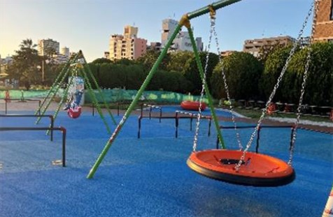 誰もが遊べる「インクルーシブ遊具」福岡市の大濠公園に クッション遊具やサポート付きブランコなど 11月1日オープン 福岡