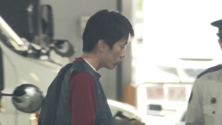 「病院に連れて行かれそうになりもめた」“父親刺殺”の息子（43）を送検　家族間トラブルが事件に発展か　母親もけが　福岡・那珂川市