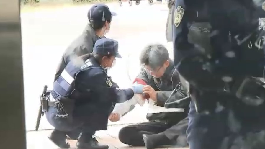 「駅に刃物男が侵入」想定して対処訓練 通報や避難呼びかけなど一連の手順を確認 警察やJRなど参加 福岡・行橋市