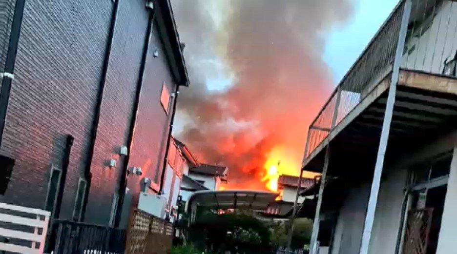 福岡県内で木造住宅の火災相次ぐ　焼け跡から3人の遺体　北九州市の2遺体は夫婦か