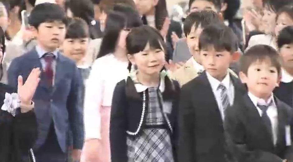 北九州市の公立小学校で入学式 新1年生 約6300人が新たな一歩 「あいさつやありがとうの言葉を言えるようになってほしい」 福岡
