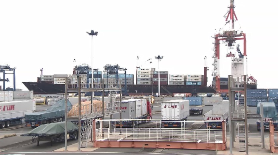 フィリピンから国際航路で住宅建材を輸送　「ひびきハブ」として新たな物流拠点に　貨物の取り扱い倍増見込む　福岡・北九州市