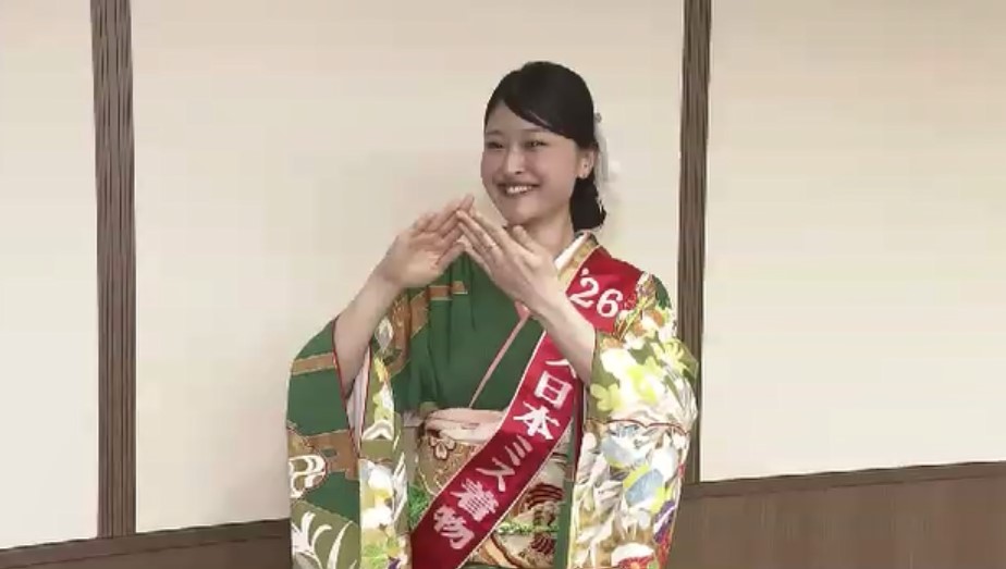 「ミス日本ミス着物」受賞の福岡市出身・平嶋萌宇さん　福岡県庁で喜びを報告　目標は「手話言語アナウンサー」