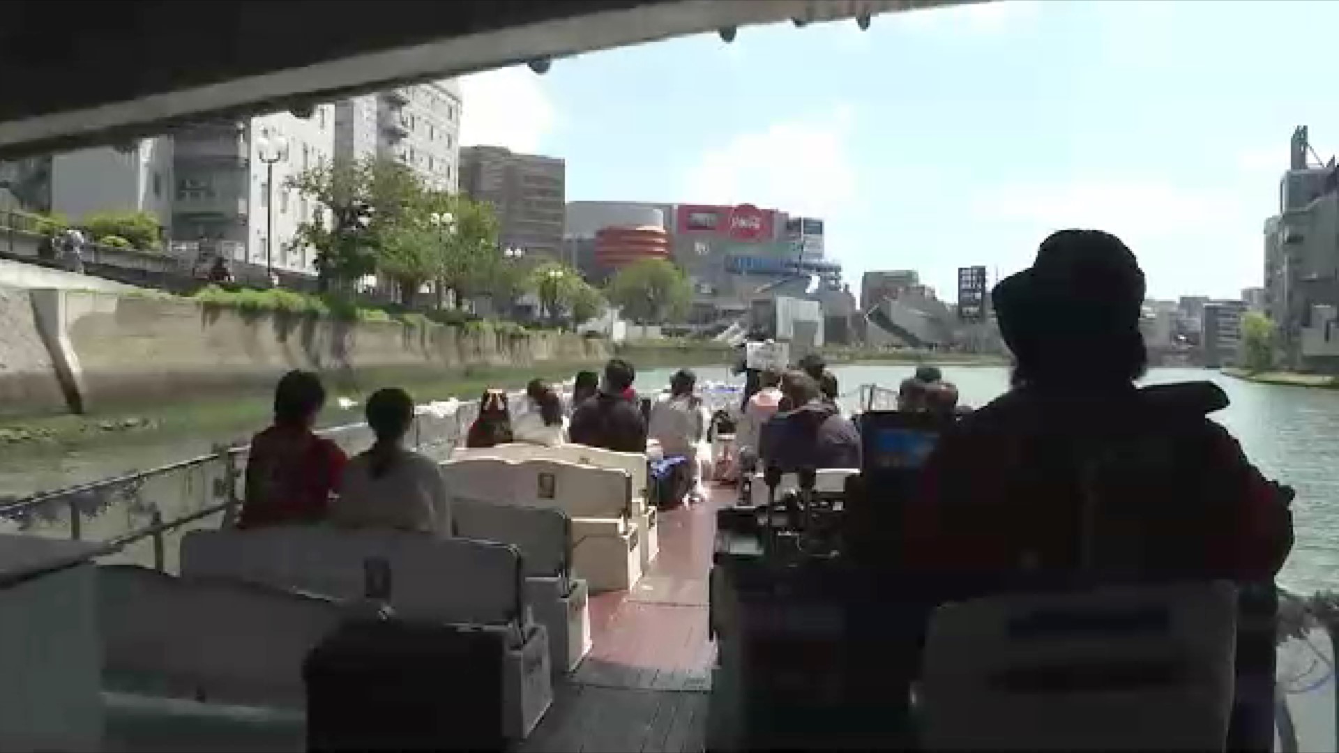 中東緊迫で影響　人気の中洲リバークルーズがGW前に値上げ　1000円→1500円に　和菓子店では「マイ皿」持参で30円割引き　包装資材の節約にも　福岡