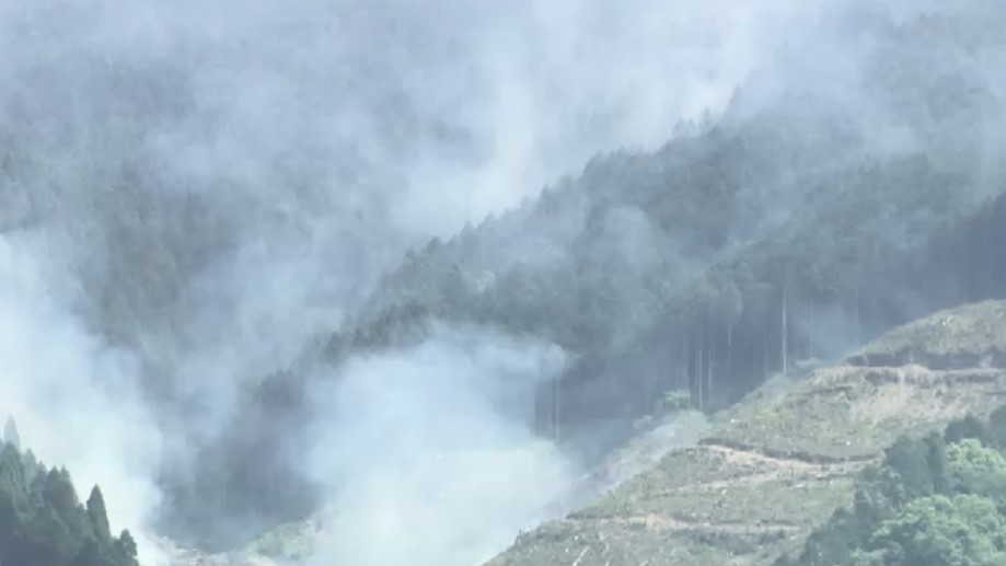 【速報】久留米市の山火事で“飛び火”　上空から複数の熱源を確認　県が対策本部を設置　自衛隊に災害派遣を要請　福岡