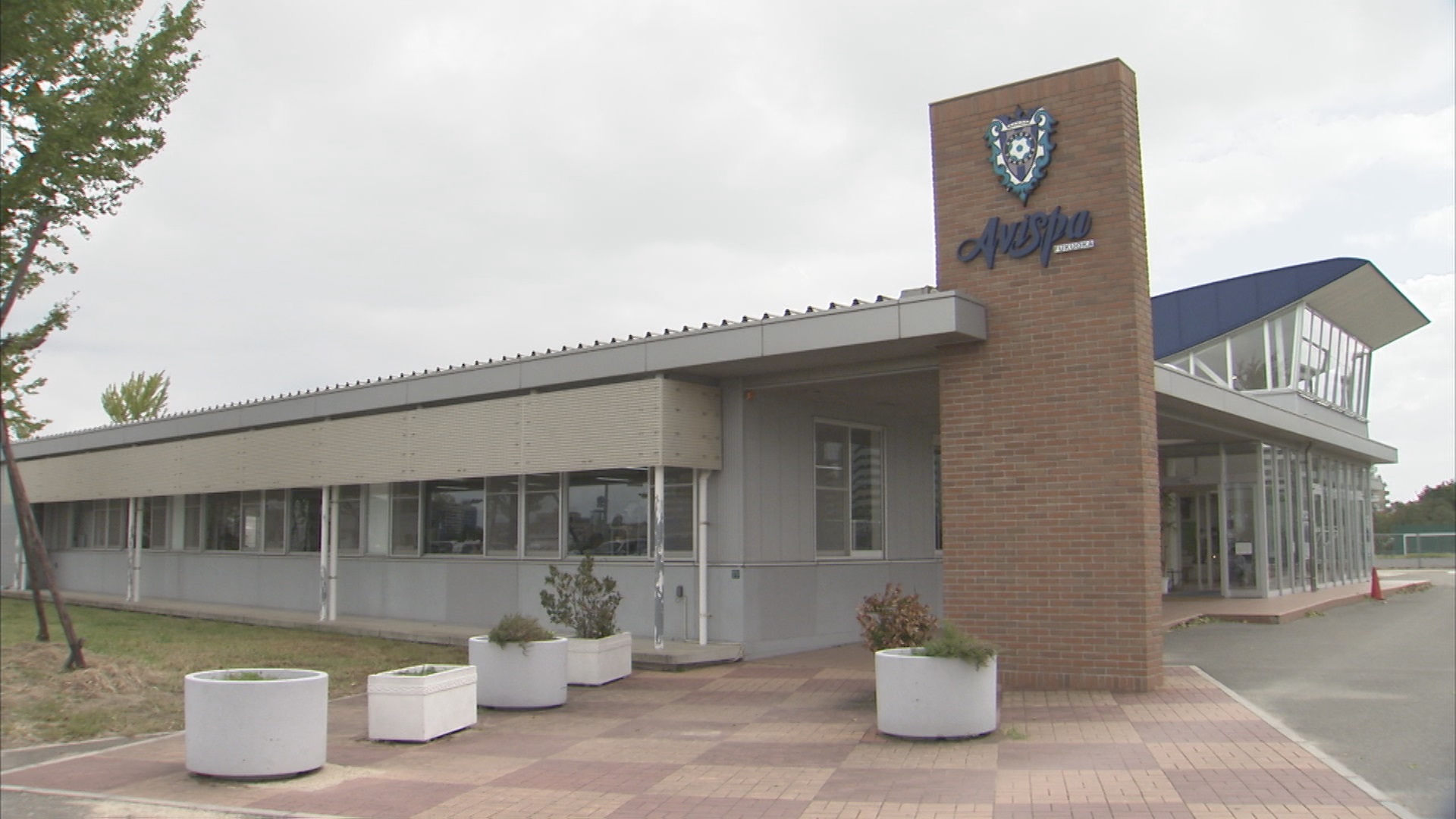 アビスパ福岡に罰金100万円とけん責の懲罰 前監督によるハラスメント行為で「Jリーグの社会的信用を棄損」 福岡