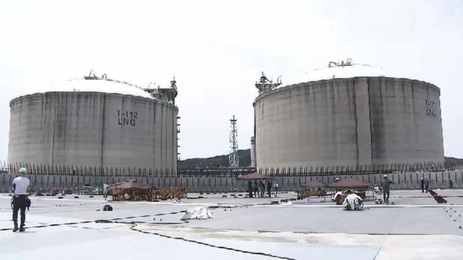 国内最大のLNGタンク　建設現場を公開　貯蔵容量23万キロリットルで50万戸分に相当　2029年度に運転開始予定　福岡・北九州市