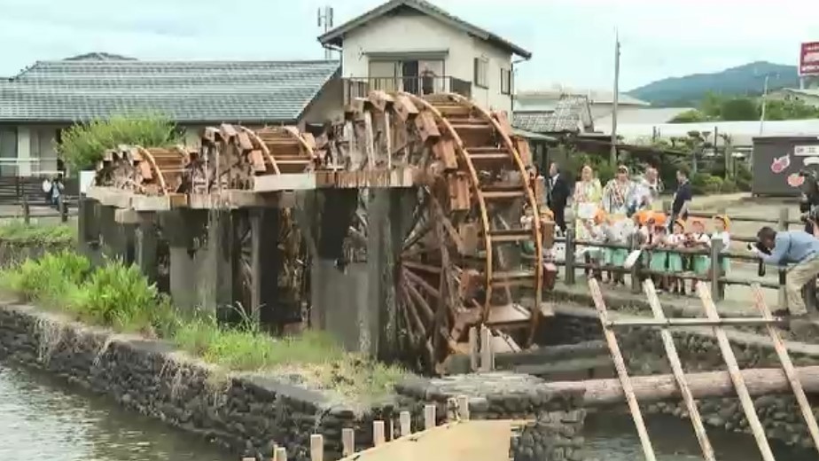 国内最古「朝倉の三連水車」今年も回り始める 筑後川の水をくみ上げ農地を潤す 豪雨被害からの復興シンボルにも 福岡