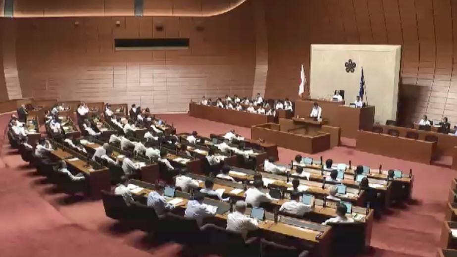 「1泊13万円は到底理解できるものではない」 福岡県議会の海外視察問題 6月議会で初めて“批判の声” 「第三者委員会を設置し検証を行うべき」指摘も…知事は“必要ない”