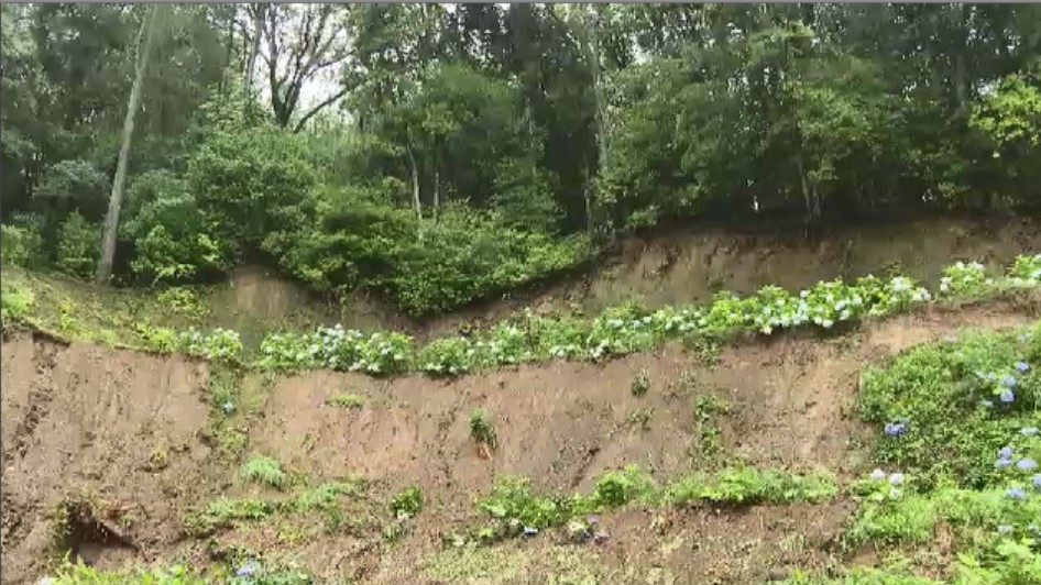 福岡・八女市で降り始めからの雨量が400ミリ超に　局地的に激しい雨のおそれ　土砂災害に厳重警戒を呼びかけ　気象台