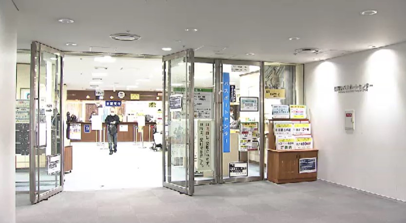 夏休みの海外旅行は注意　パスポート手数料引き下げで申請急増の見通し　交付までの日数増へ　すでに「申請控え」も　福岡