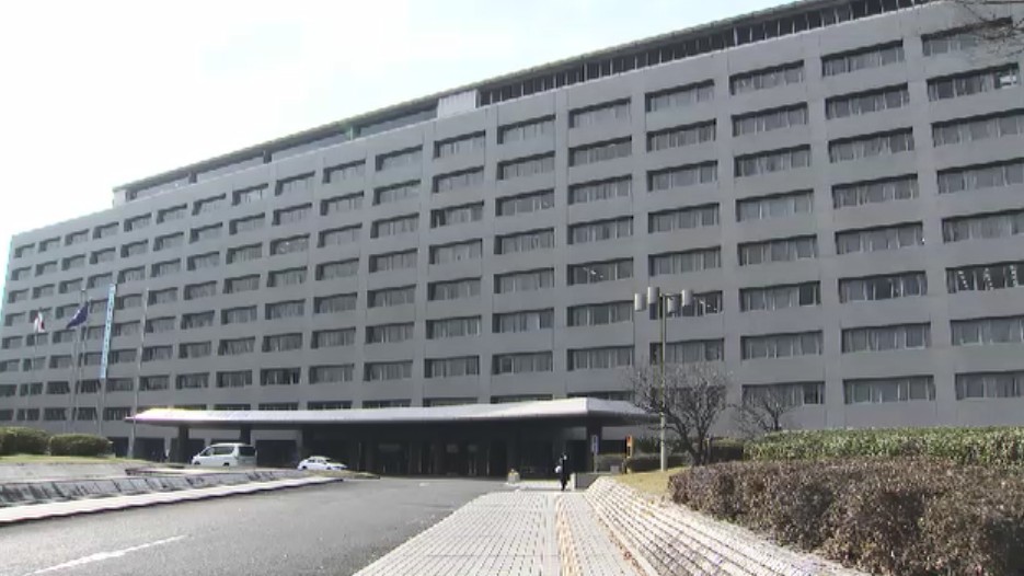 県議会の蔵内議長には278万円　公務員に夏のボーナス支給　福岡市と北九州市は給与改定で増加　県は去年並み