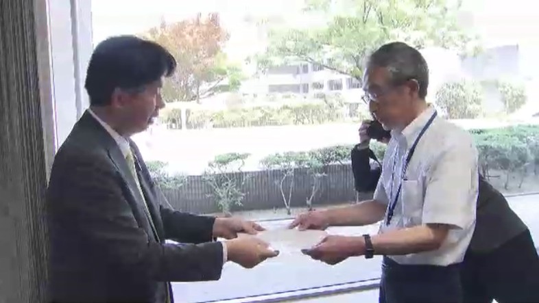 “金銭授受”証言の吉松県議 第三者委員会の設置を求めて申し入れ「費用と時間がかかるは言い訳」福岡県議会
