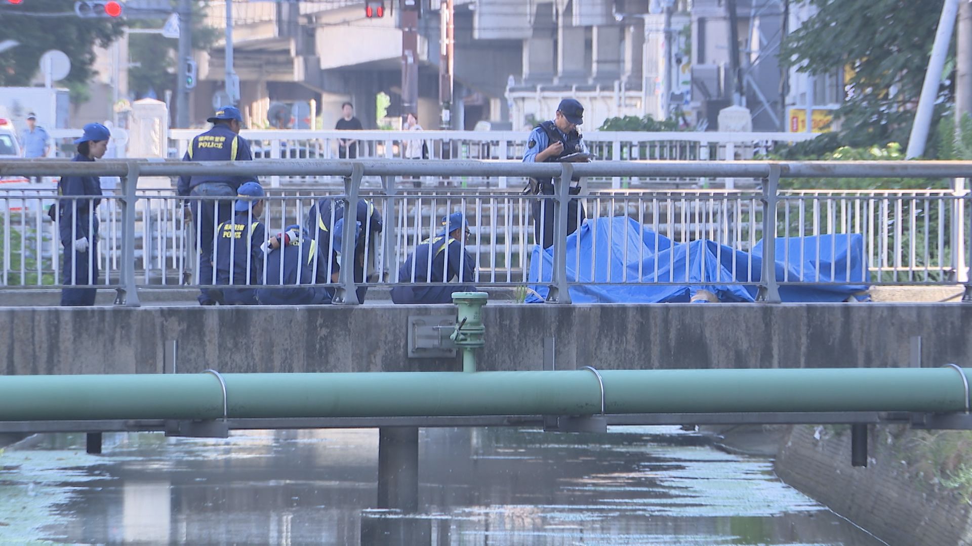 橋の上で倒れていた女性が死亡 頭部の損傷激しく ひき逃げの疑いも視野に経緯を捜査 福岡市中央区