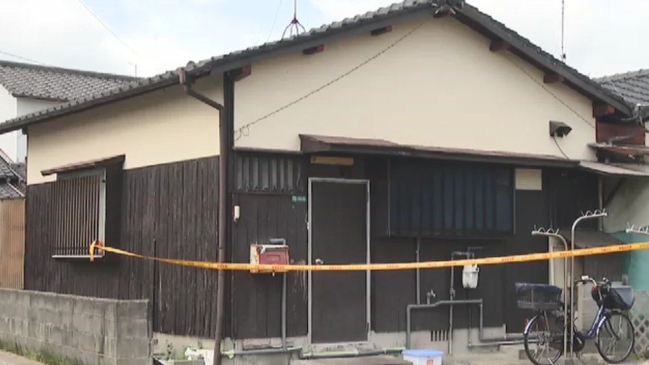 「異臭がする」　自宅に女性の遺体を放置した疑い　58歳女を逮捕　遺体は同居の80代母親か　福岡・筑紫野市