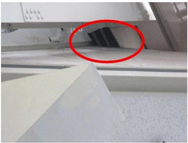 北九州メッセで石こうボードが落下　高さ7.5メートルの天井から　熊本地震後の目視点検では異常なし　原因を調査　福岡