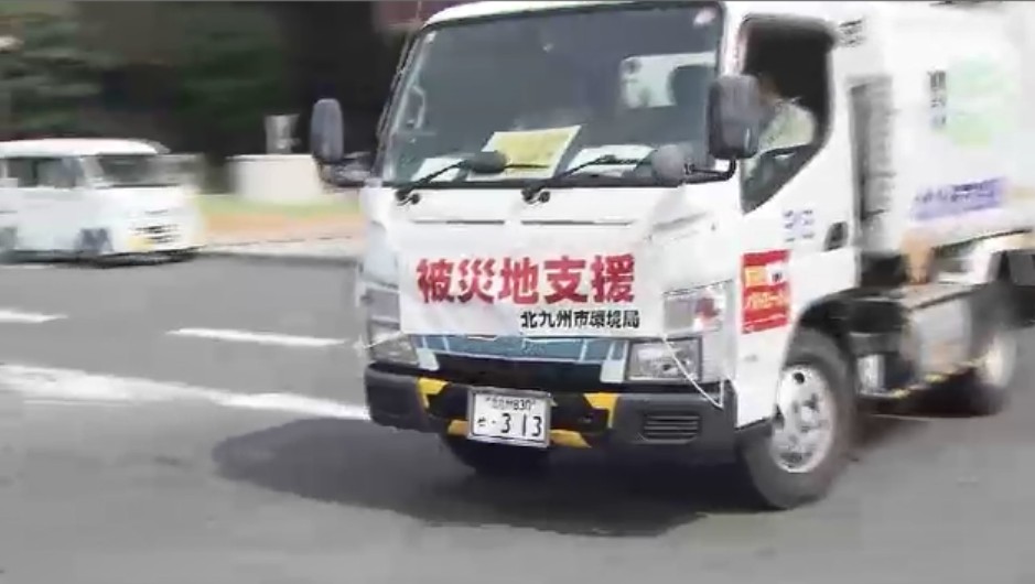 熊本地震 八代市の避難所でゴミ収集支援 北九州市から職員と車両を派遣 福岡