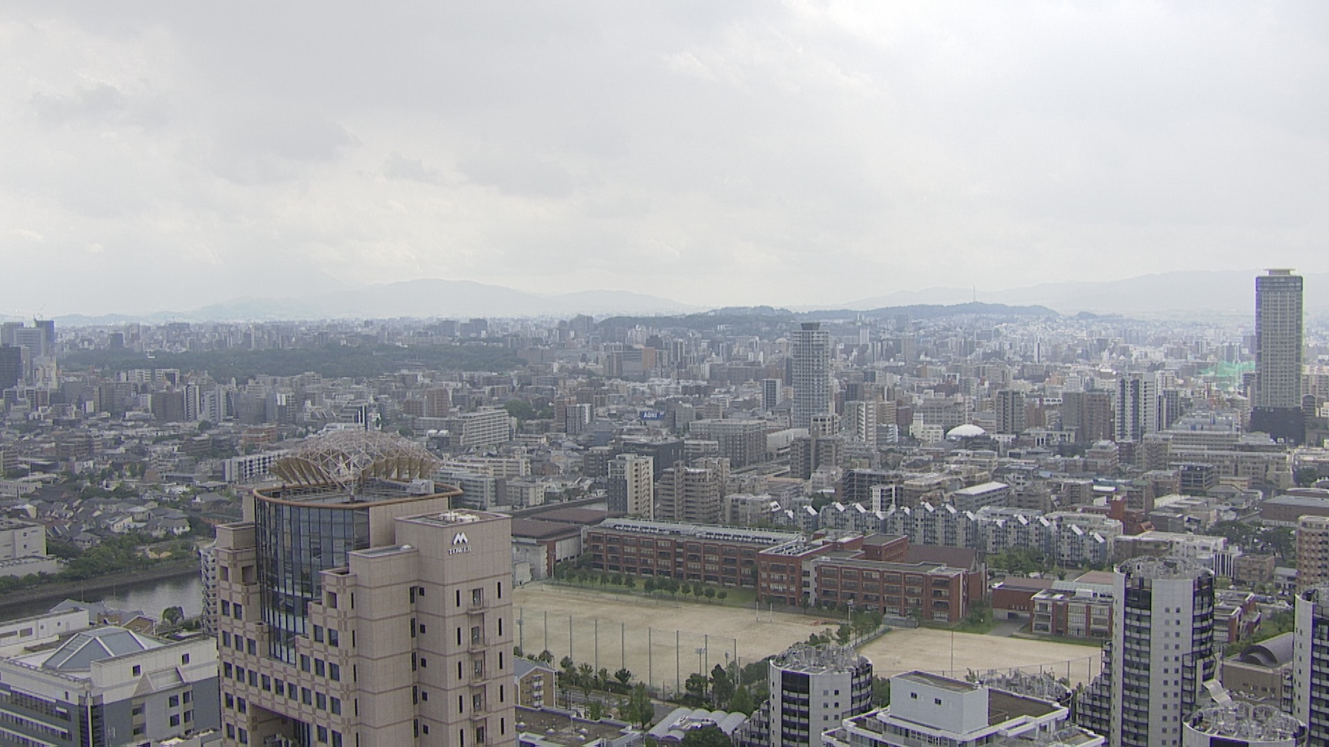 福岡で3日夕方から4日にかけ大雨のおそれ　落雷や竜巻など激しい突風に注意　大気の状態が非常に不安定に　気象台が注意・警戒呼びかけ