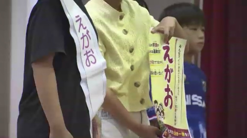 「初めて自分がやった」小学校で“ガチ選挙”　本物の投票箱や記載台を使って1票投じる　“候補者”は運動会のスローガン　福岡・那珂川市