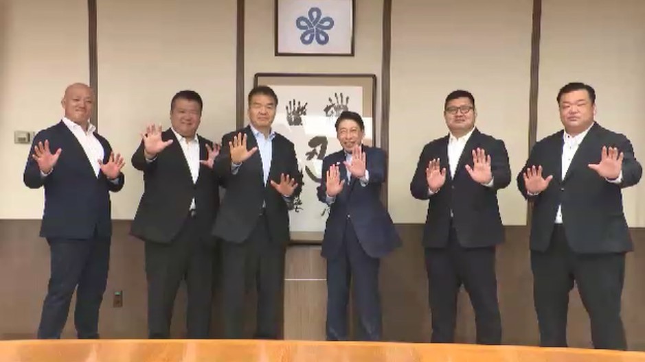 「福岡はすごく好きな街」大相撲九州場所を前に片男波親方など県庁訪問 服部知事「今年も盛り上げて」11月8日から 福岡