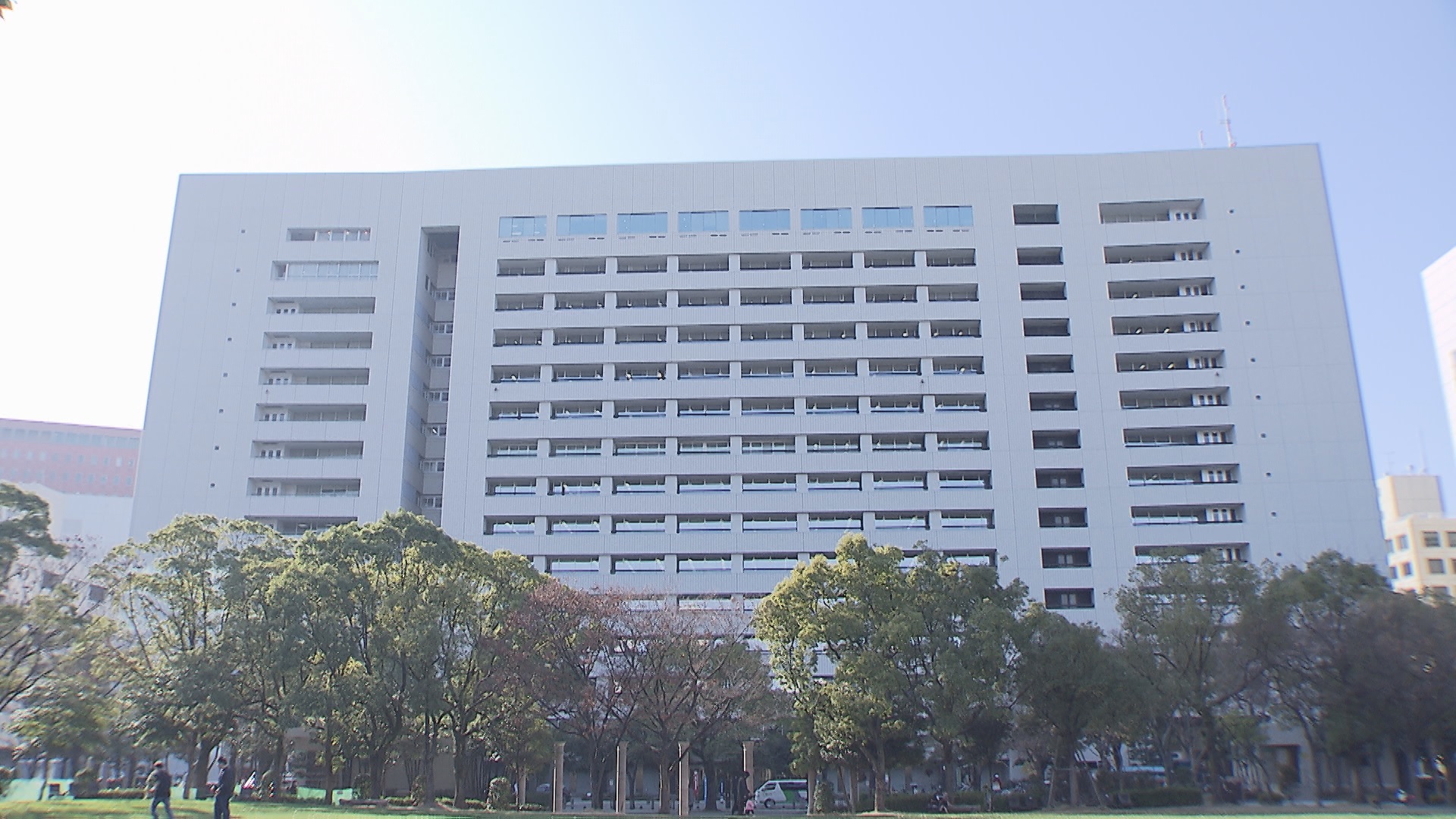 福岡市で新たに2人が「はしか」に感染　西鉄バスやJR、商業施設2カ所を利用　他の感染者と接触あり健康観察中に発症