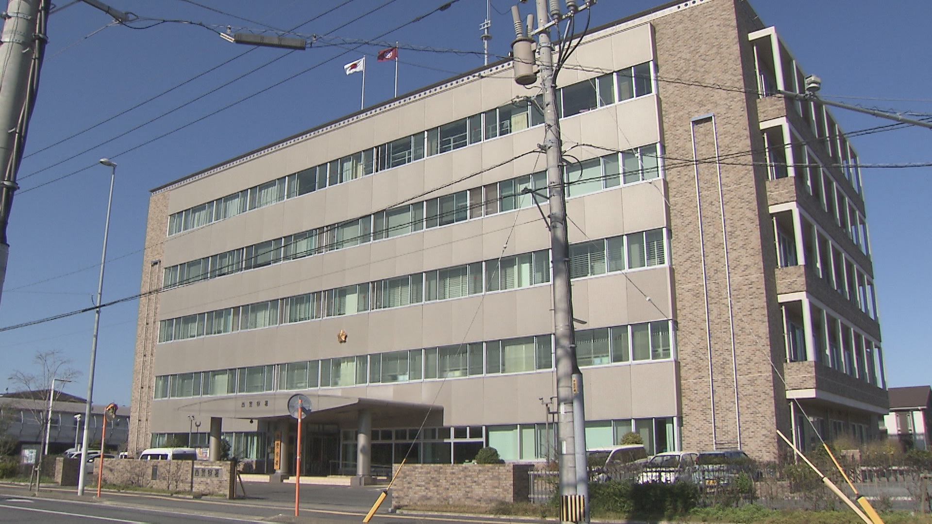 軽自動車と大型バイク３台が絡む事故　３歳男児が巻き込まれ重体　福岡市西区
