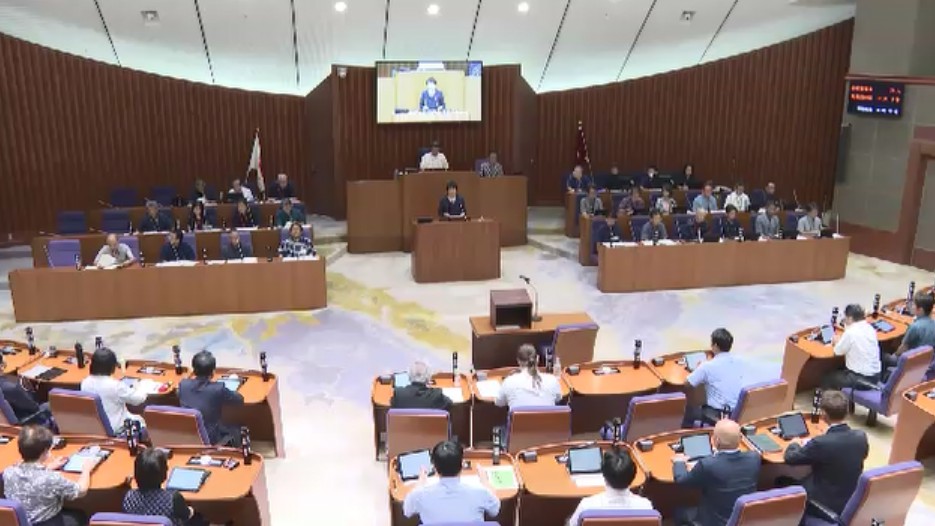 福岡県政の信頼回復を求める決議案 久留米市議会が全会一致で可決 「“お金の解明”なくして正常化はない」