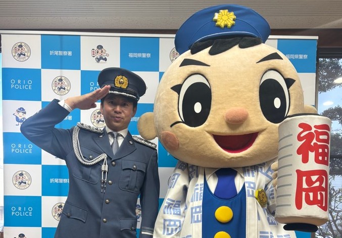 一日署長にアナウンサー　街の人に交通事故防止を呼びかけ「正しい交通マナーの実践を」折尾警察署　福岡